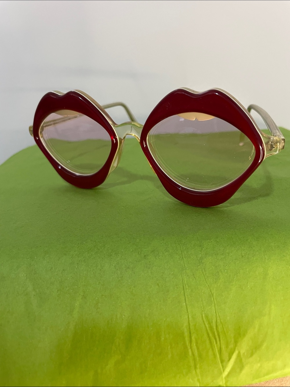 Vintage Rare Anglo American Eyewear LIPS Glasses
